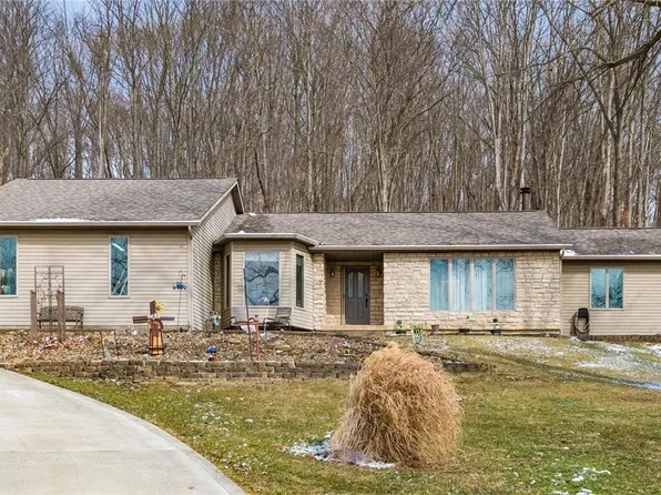 4491 Price Rd NE, Newark, OH 43055