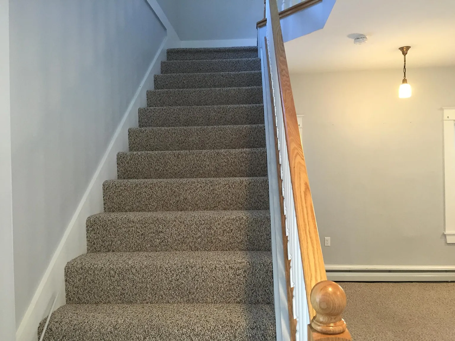 2 bed, 1000 sqft, $2,200 — Photo 4