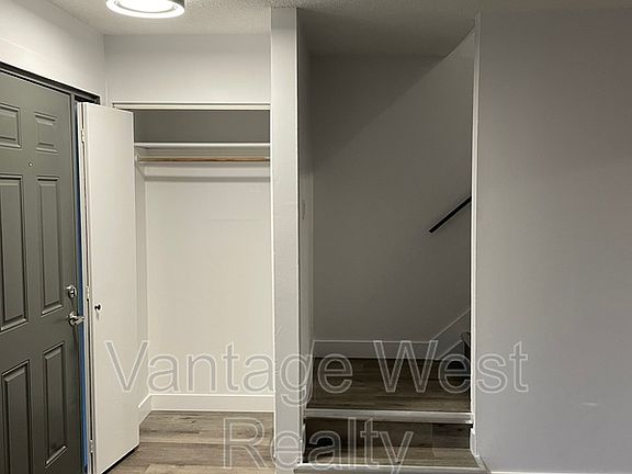 4th image of 3713 24th Ave #2