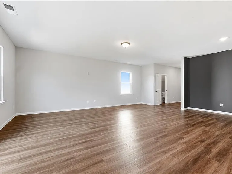 21 Golden Eagle Pkwy — Photo 7