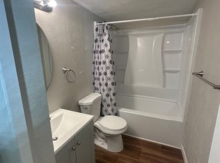 401 Georgetown Rd, Lawrence, PA 15055