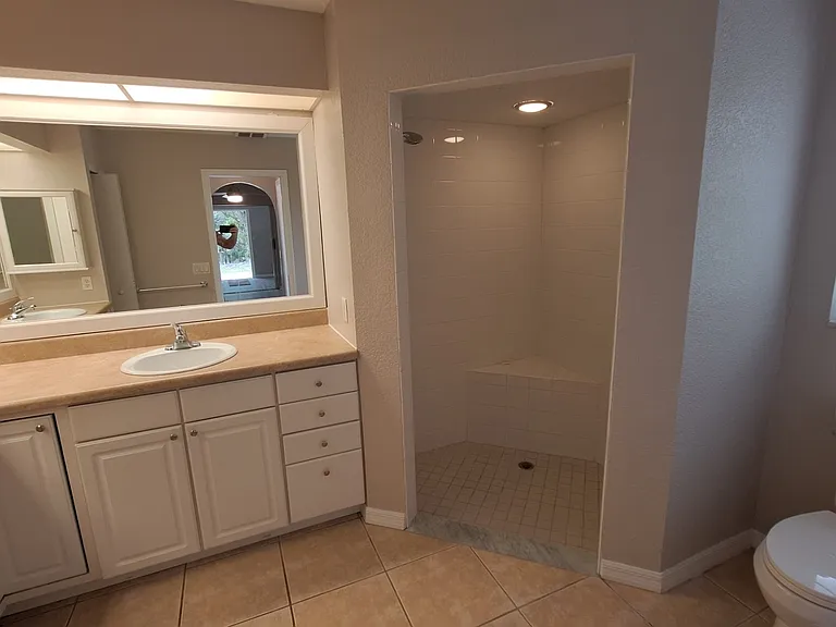 1291 Beacon Dr — Photo 8