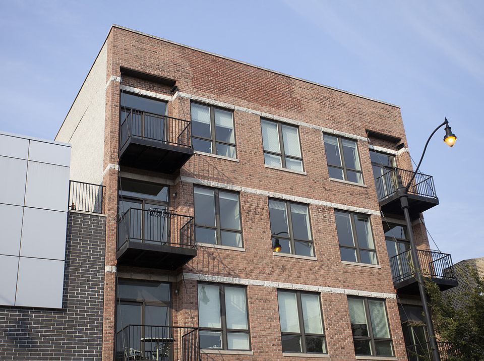 1st image of 3060 W Armitage Ave APT 403