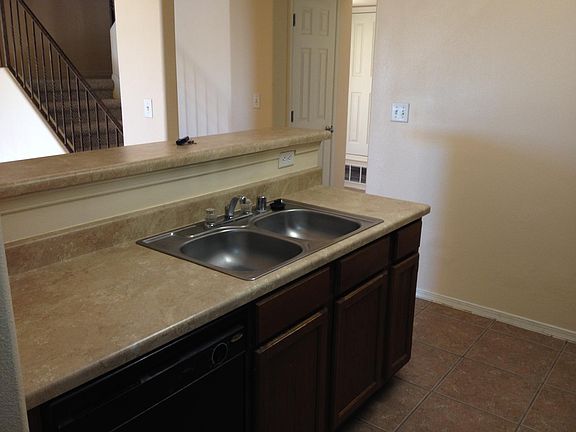 4th image of 5733 Manila Dr #A