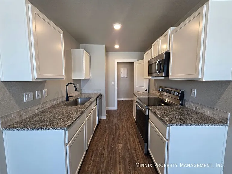 7113 Black Butte — Photo 3
