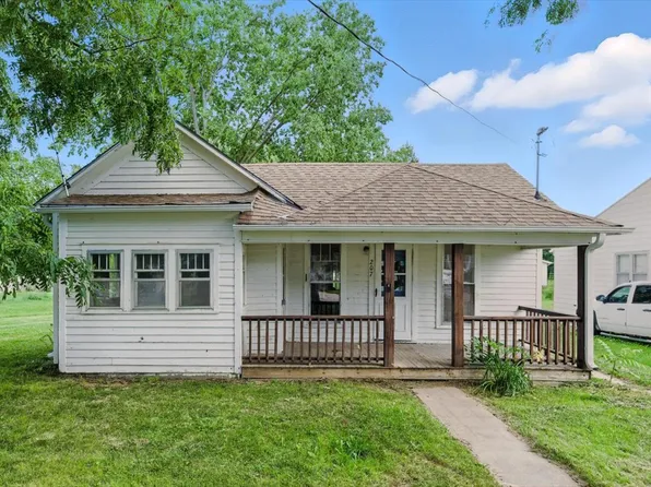 207 S Vine St, Glenwood, IA 51534