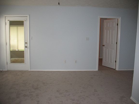 3rd image of 5501 Kalispell Way