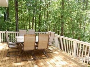 420 Grosvenor Dr, Raleigh, NC 27615