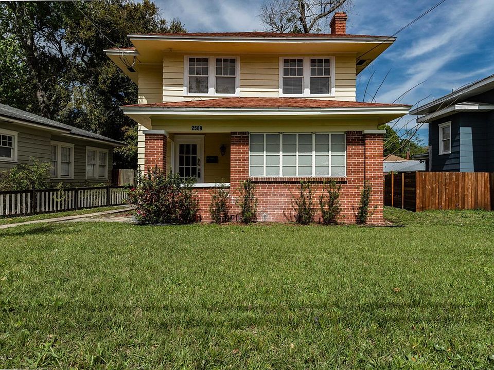 1st image of 2589 College St
