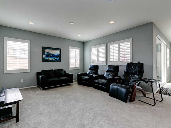 5th image of 3551 Kings Canyon Dr