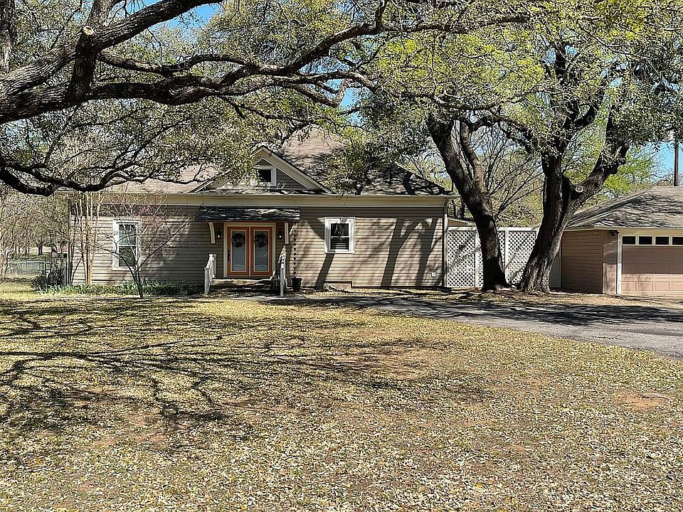 2nd image of 603 Golf Course Rd