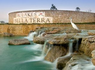 11510 Lago Verde Dr, Richmond, TX 77406