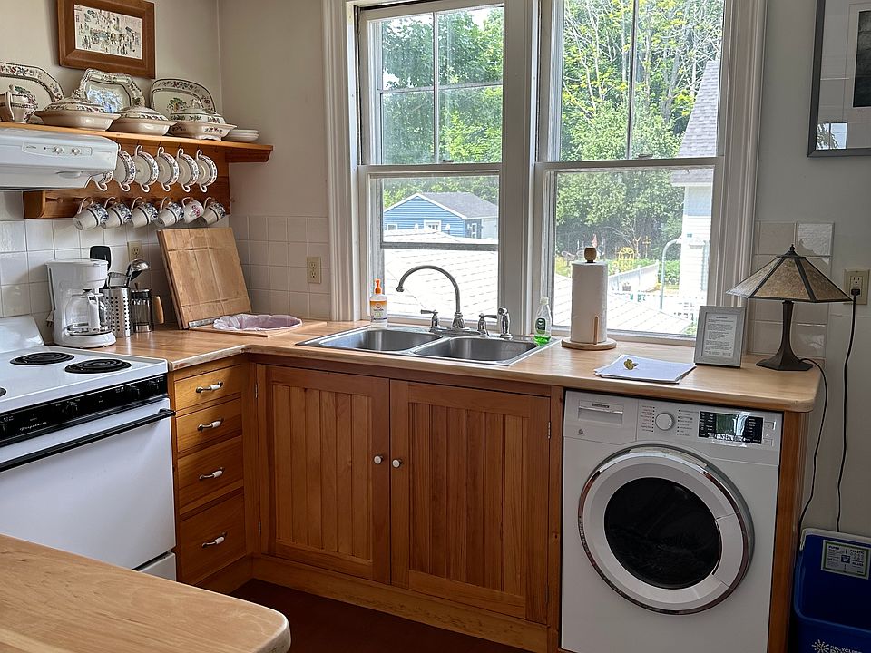 The Kitchen right hand side viewed from the Dining Room.