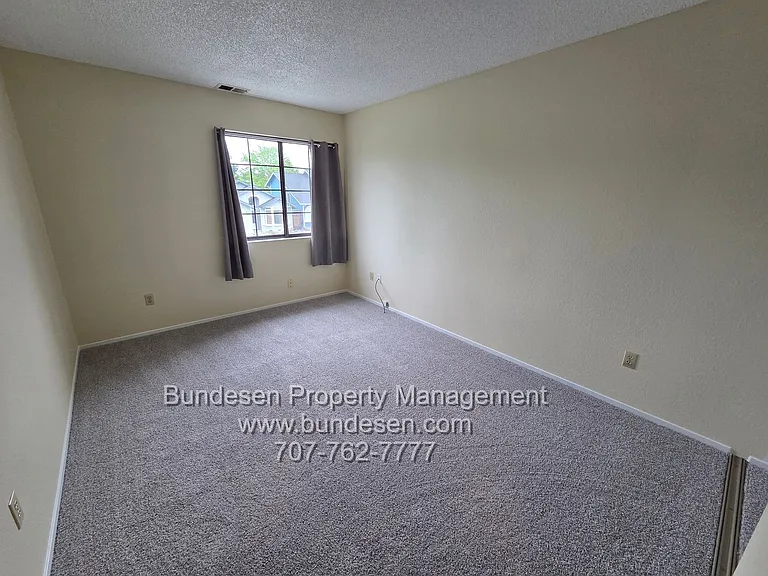 7453 Maximillian Pl — Photo 20