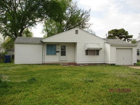 811 C St NW, Miami, OK 74354