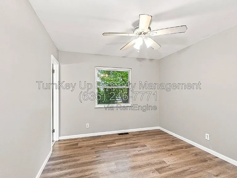 257 Connolly Dr — Photo 12