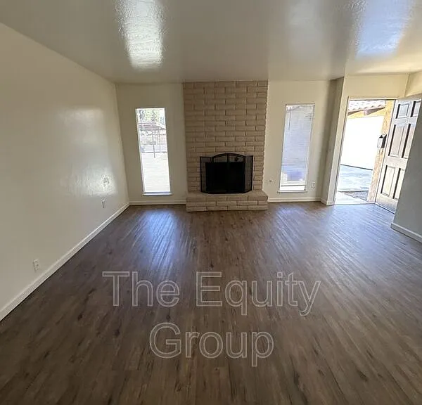 3501 W Colonial Ave #B — Photo 2
