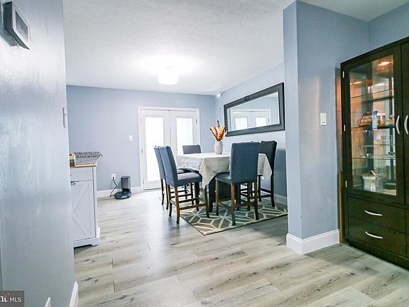 5th image of 8204 Meadow Wick Ct