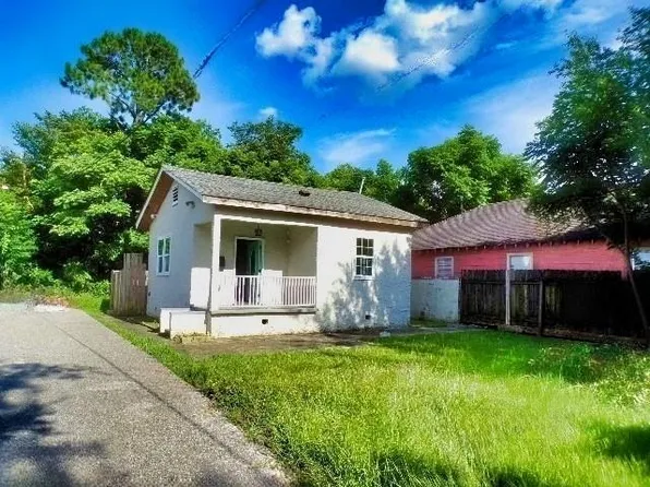 7 Alice Ct, New Orleans, LA 70117