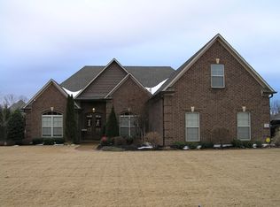 142 Hanover Dr, Jackson, TN 38305