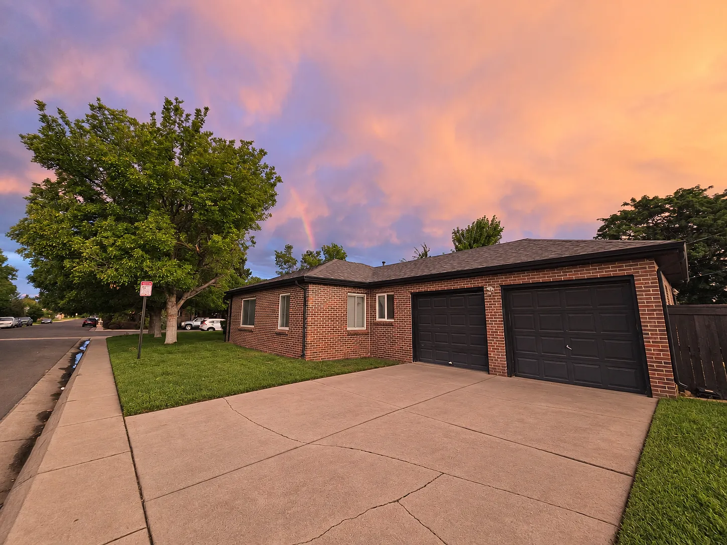 2 bed, 900 sqft, $2,250 — Photo 2