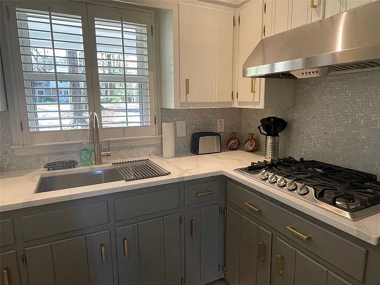 370 Herrington Dr NE — Photo 11