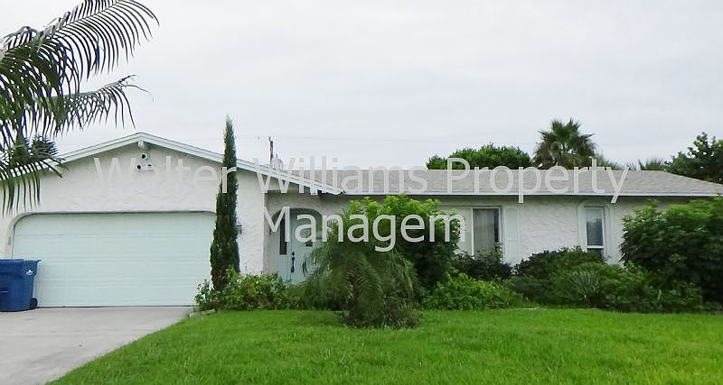 1st image of 24 Wisteria Dr