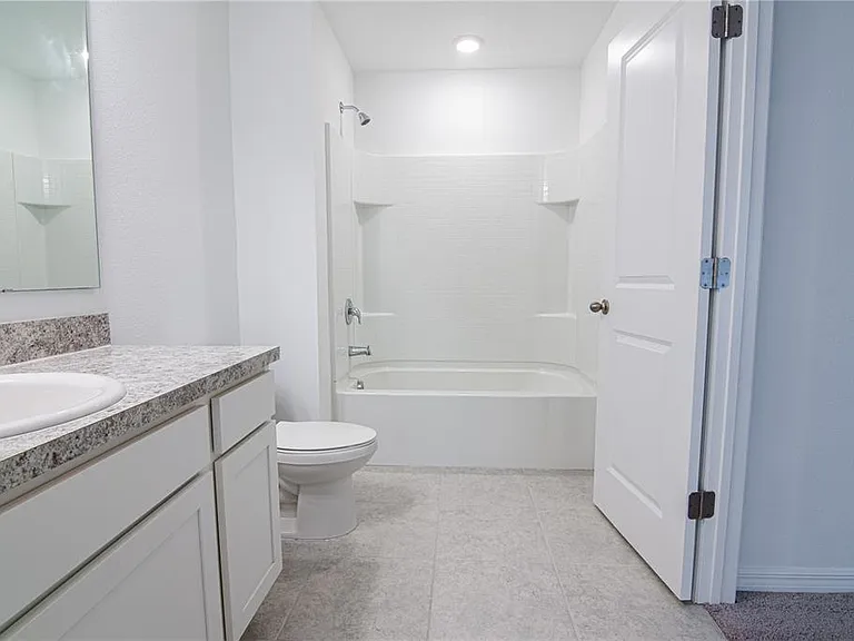 205 Mandovi St — Photo 29