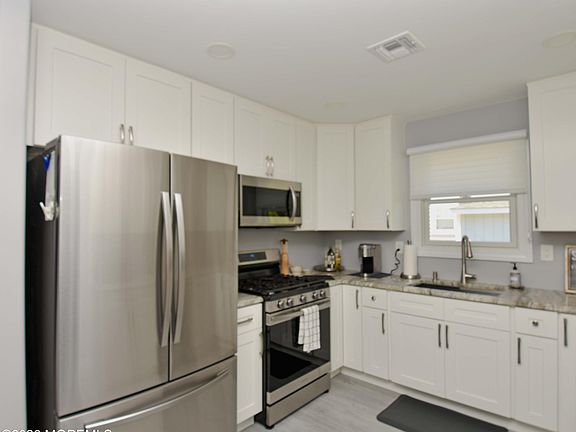 2nd image of 744 Anchor Avenue