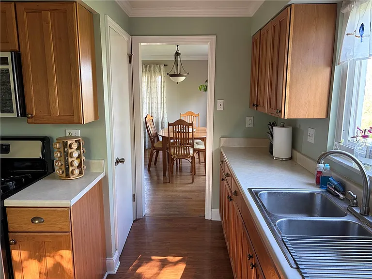 359 Dorseyville Rd — Photo 6