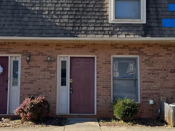 3925 Mountain View Rd APT B5, Oakwood, GA 30566