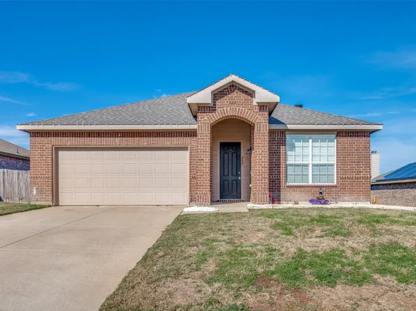 209 Rock Meadow Dr, Crowley, TX 76036