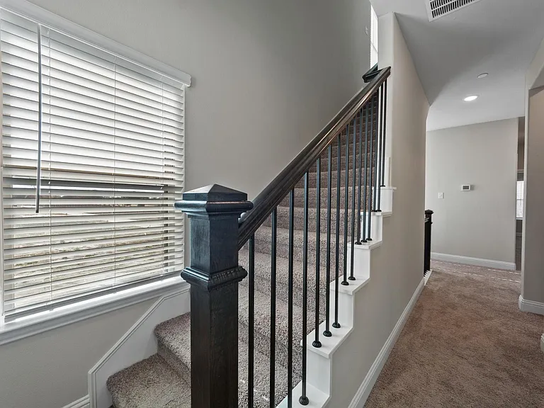 4267 Shavano Dr — Photo 16