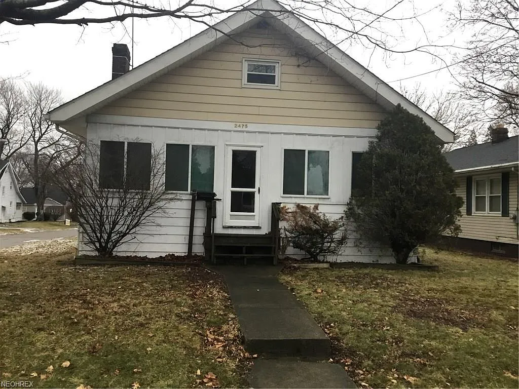2475 Conrad Ave photo 1