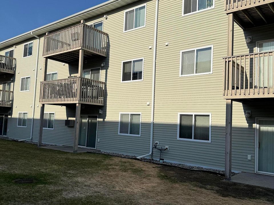 1st image of 3531 13th Ave N APT 303