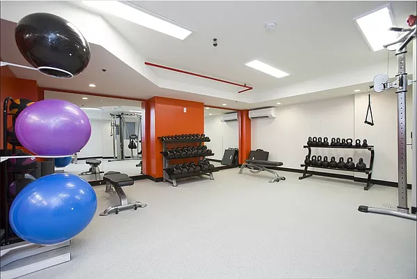 Rented by REAL New York | media 15