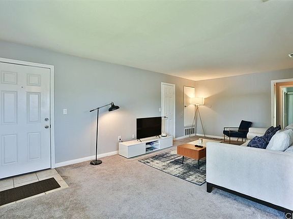 5th image of 1456 Chalgrove Dr Unit H