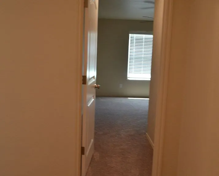 1701 Castroville — Photo 13