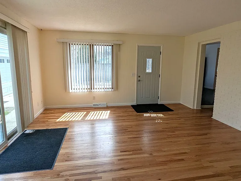 755 Oakmere Pl — Photo 8
