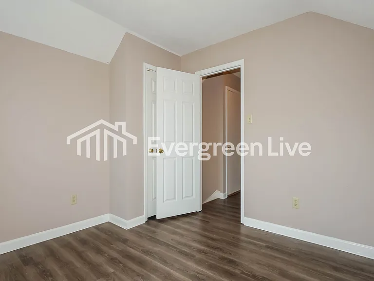 3931 Old Brownsville Rd — Photo 12