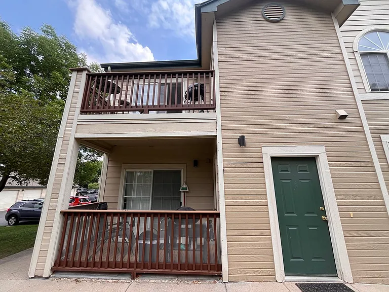 3002 W Elizabeth St #24F — Photo 2