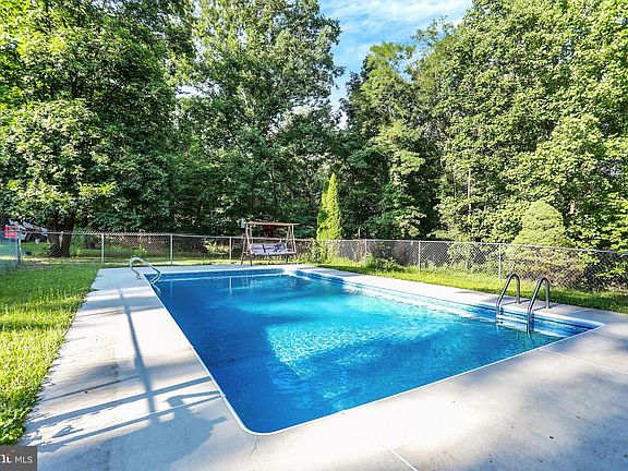 2nd image of 65 Sunnyside Dr