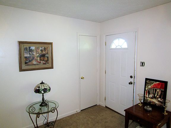 5th image of 1610 Astaire Ct