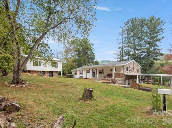28 Long Cove Rd, Candler, NC 28715