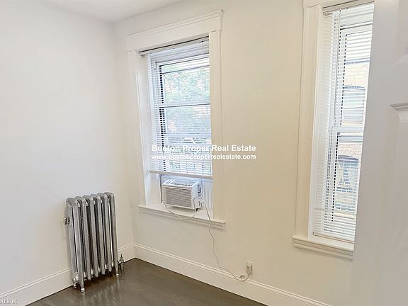 51 Queensberry St. #10 Boston - Fenway Unit Photo 5