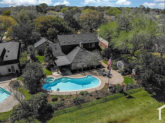 1st image of 3307 Deerwood Ln