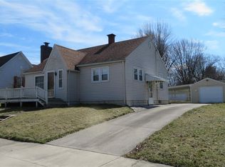 137 W Jackson St, Galveston, IN 46932