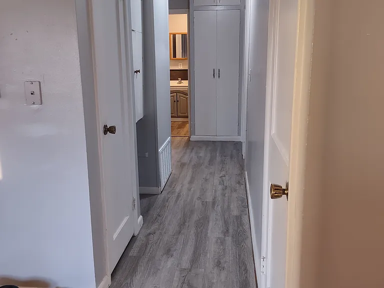 940 Judson St — Photo 23