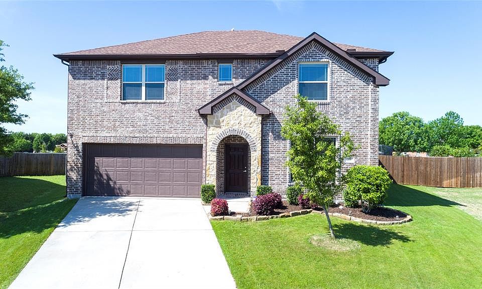 1st image of 689 Johnson Dr