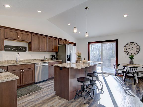 2nd image of 1724 Dorret Road